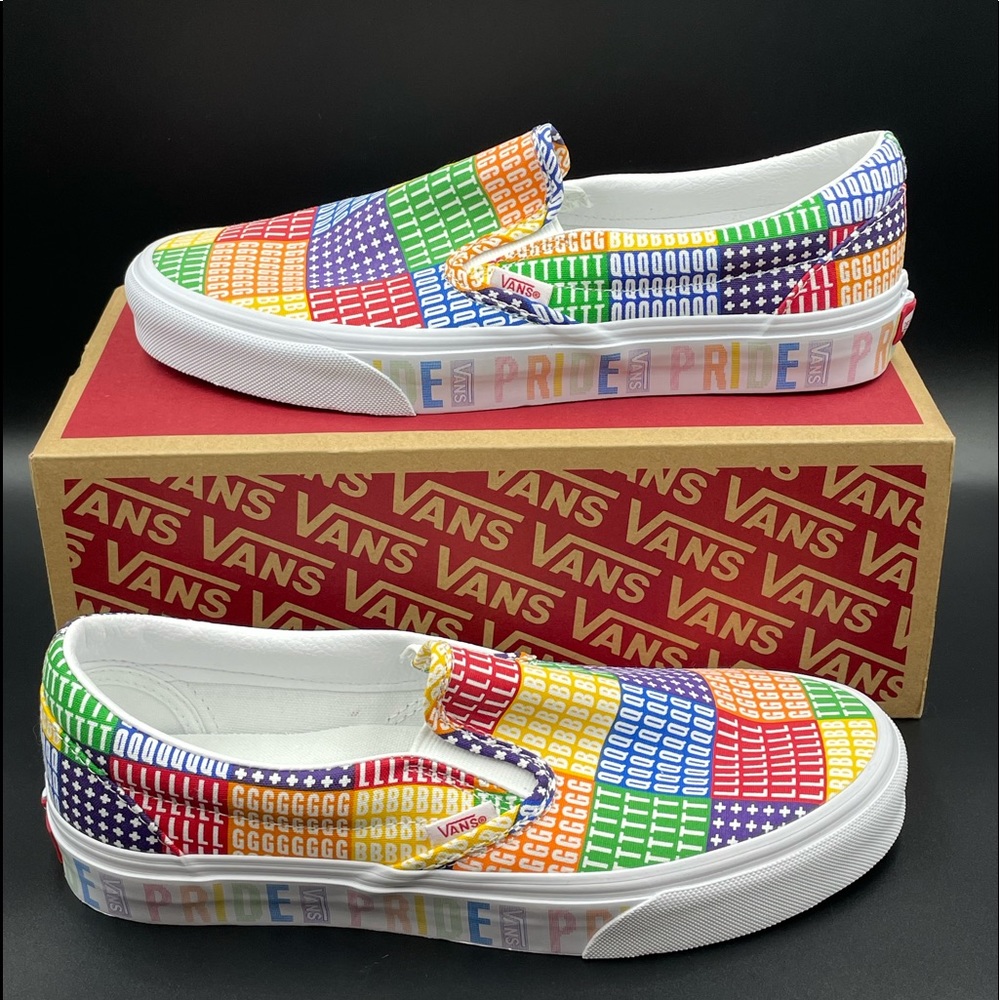 Vans Off the Wall “PRIDE”‎ Classic Slip-On Men’s Sz 8.5 NEW!